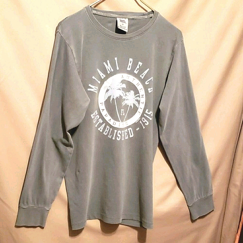 BEACH ADDICT MIAMI BEACH LONG SLEEVE TEE SZ S